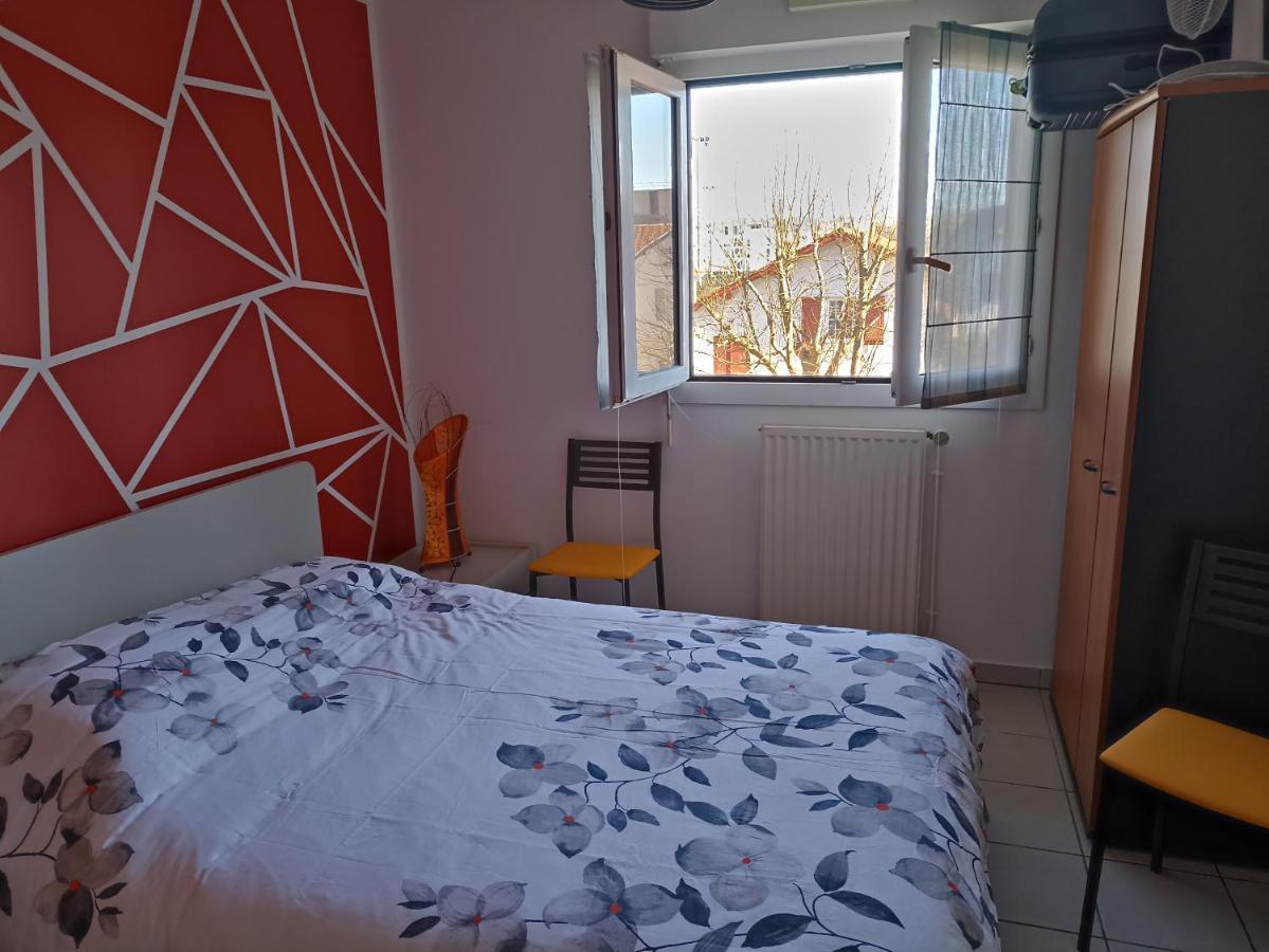Bayonne Appartement 63M2 Avec Terrase Parking Wifi Екстериор снимка